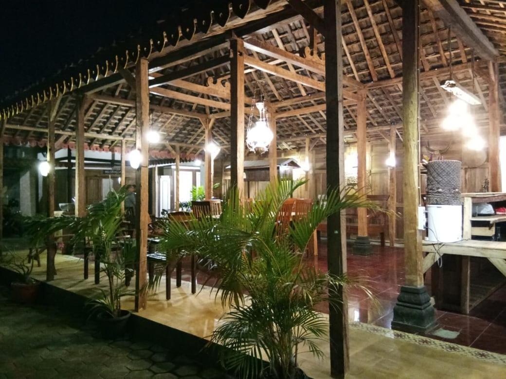 Diaga Grha Hotel Yogyakarta Dış mekan fotoğraf
